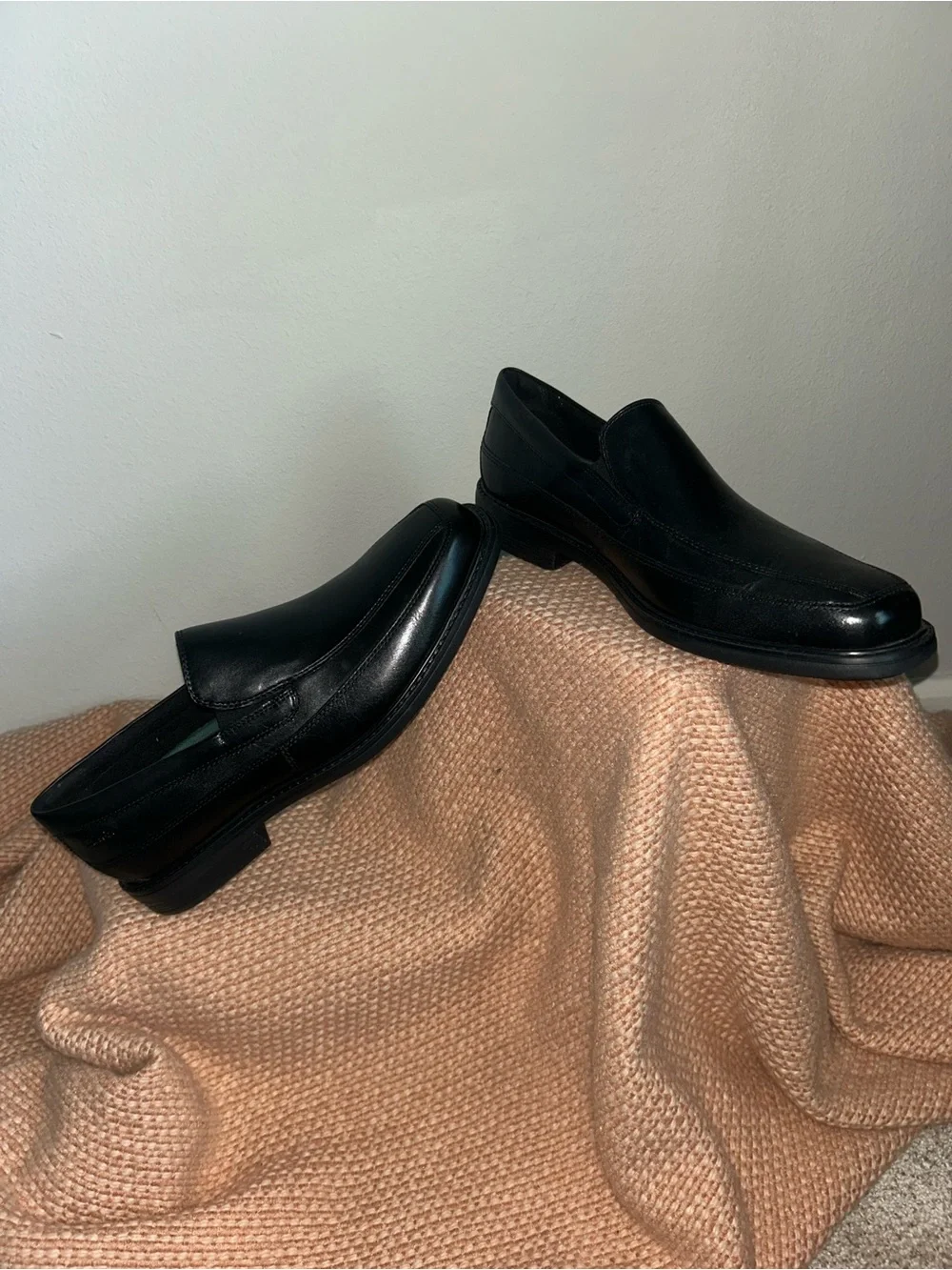 NEW Clarks Men's Cosgrove Free Black Leather Slip Ons Sz 10